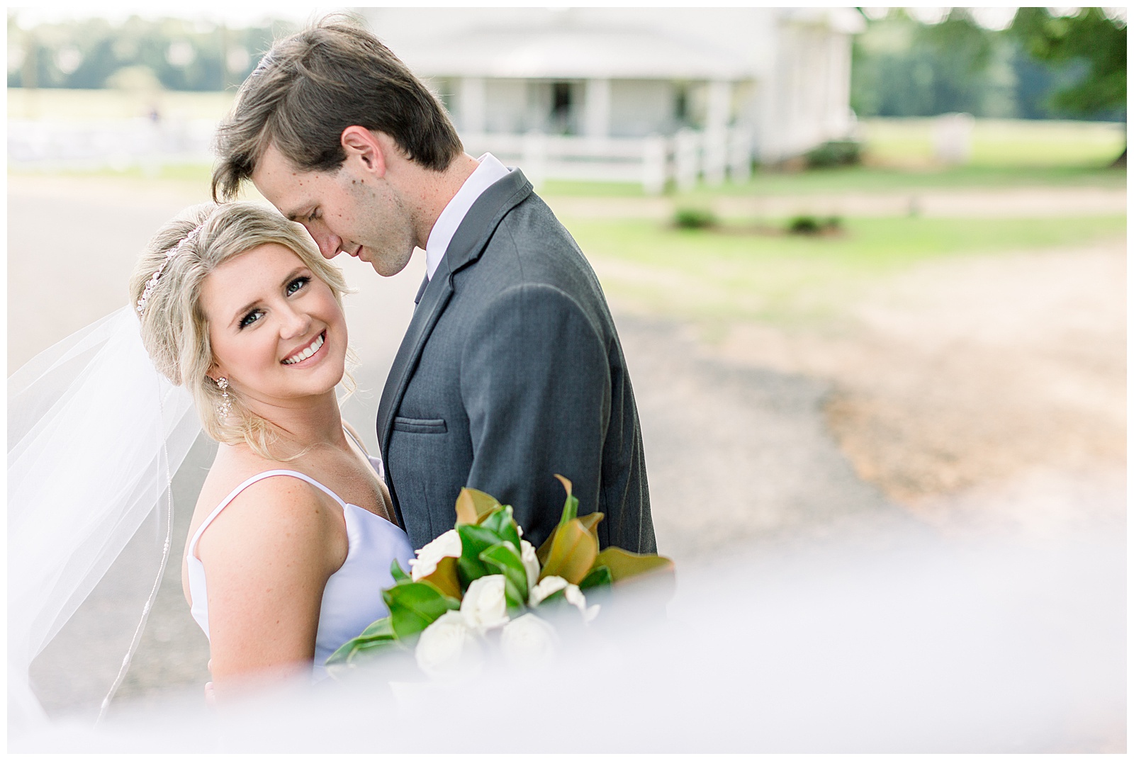 KelseyThomas_Bride&Groom_132_Tuscaloosa-Wedding-Birmingham-Alabama-Wedding-Photographers-Abby-Bates-Photography.jpg